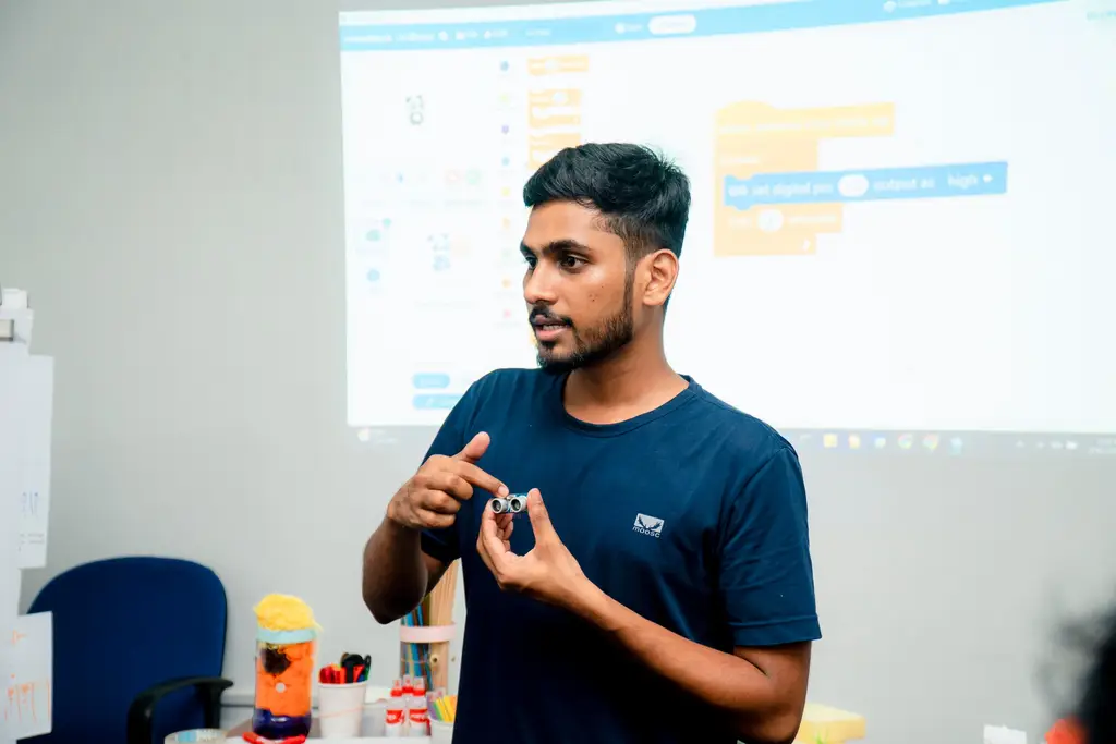 University of Peradeniya — engineering workshop, Batticaloa, 2023-02-08.