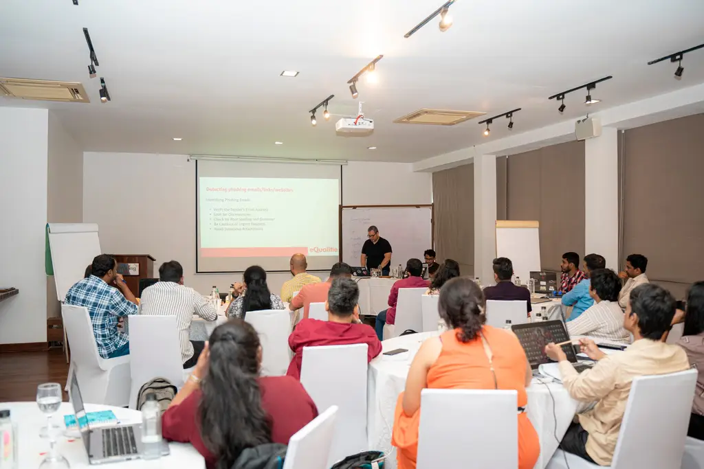The Digital Security School — training the trainers, Batticaloa, 2024-08-25.