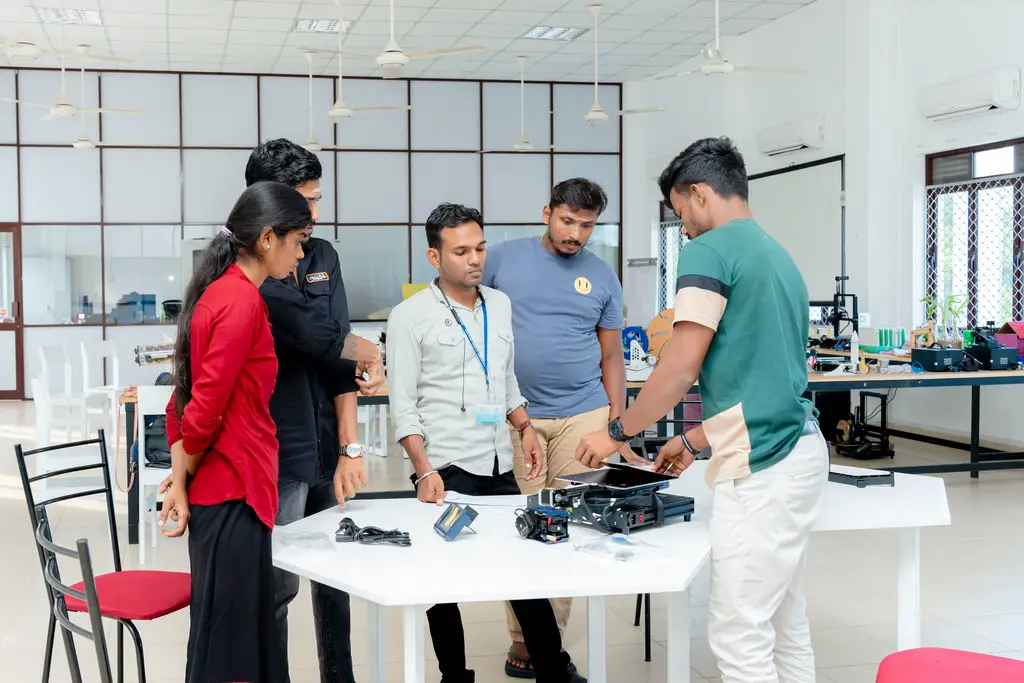GIZ hands over 3D printers, Batticaloa, 2024-10-23.