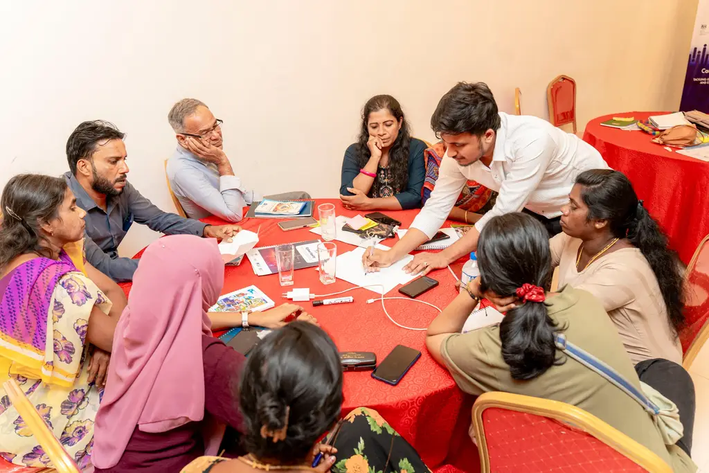 Cybersecurity for peacebuilding trainers, Batticaloa, 2024-11-22.