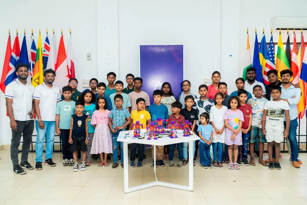 Build a Robot workshops, Batticaloa, 2025-07-10.