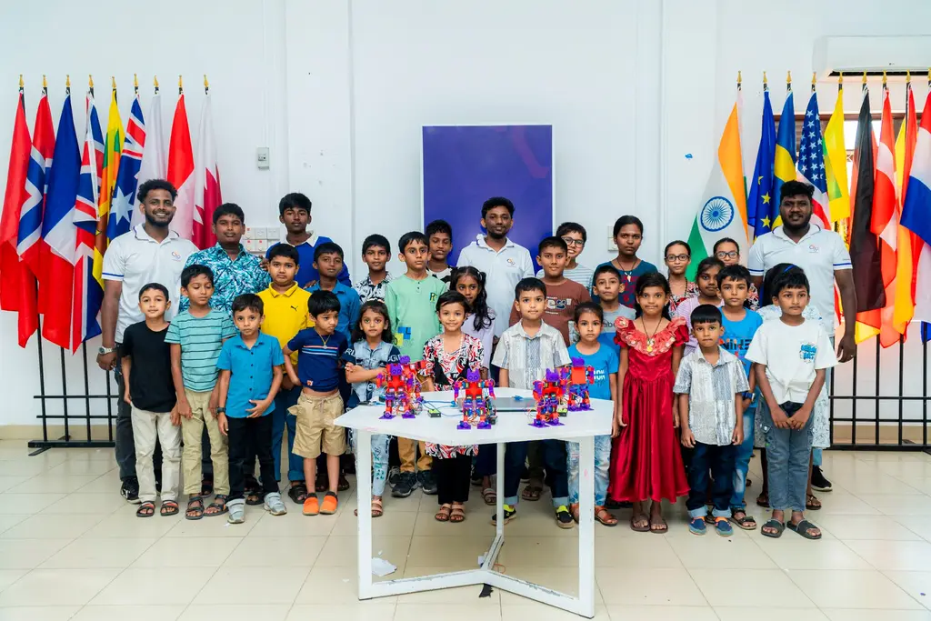 Build a Robot workshops, Batticaloa, 2025-07-10.