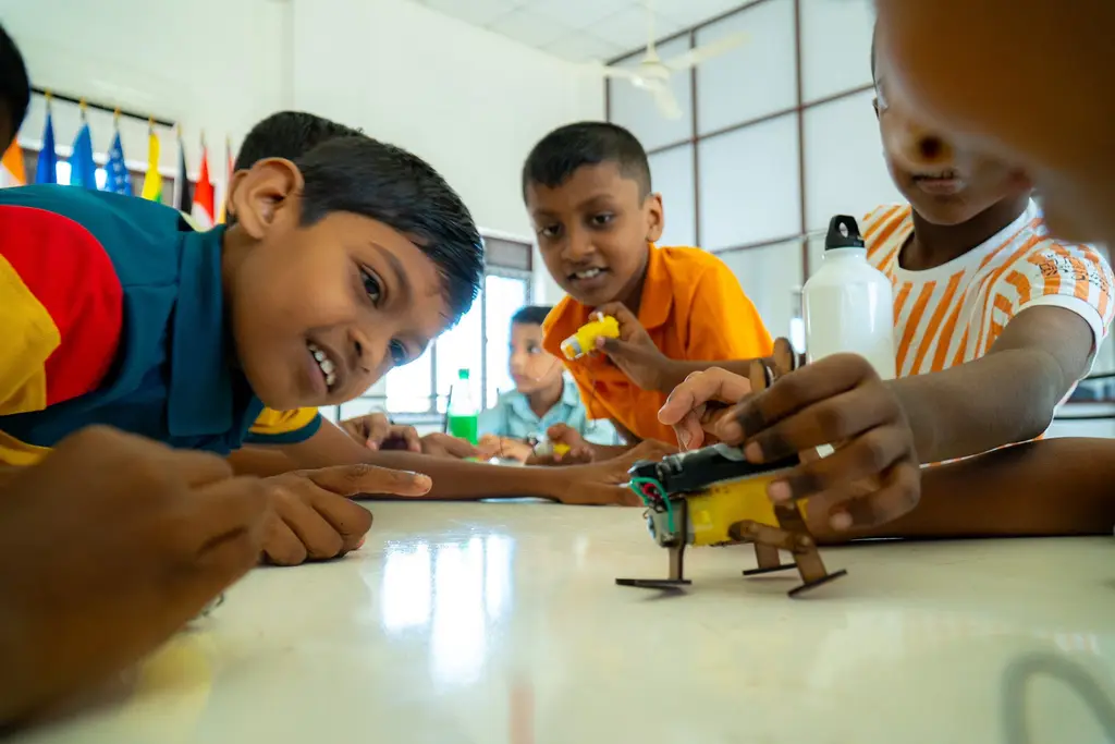 Maker Kit workshop, Batticaloa, 2025-09-07.