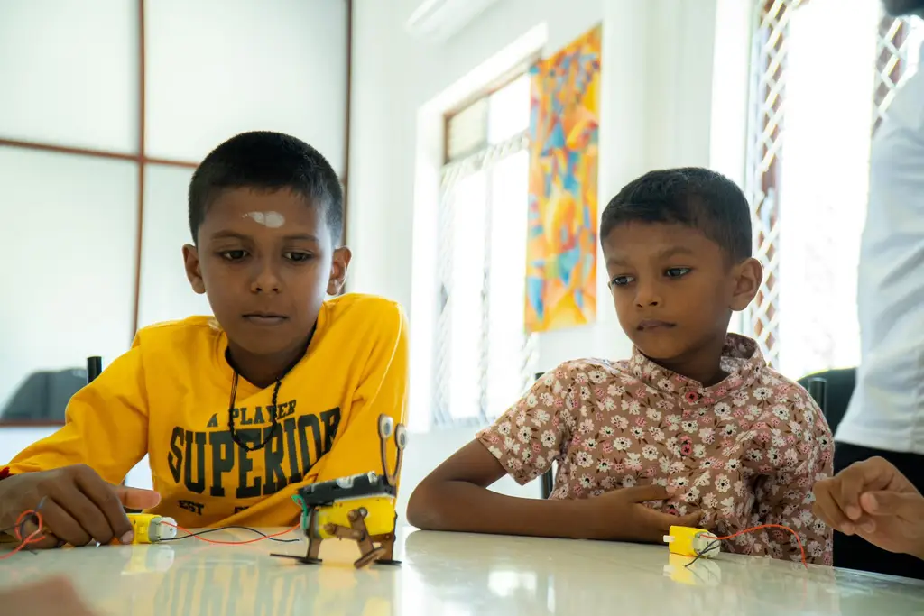 Maker Kit workshop, Batticaloa, 2025-09-07.
