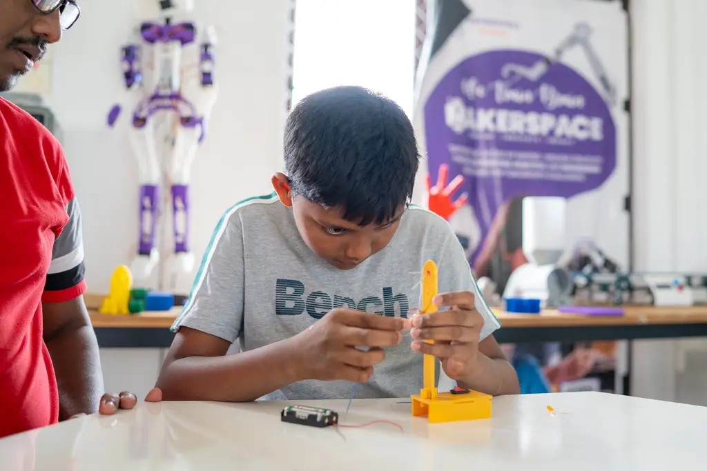 Make and Play, Batticaloa, 2025-10-26.