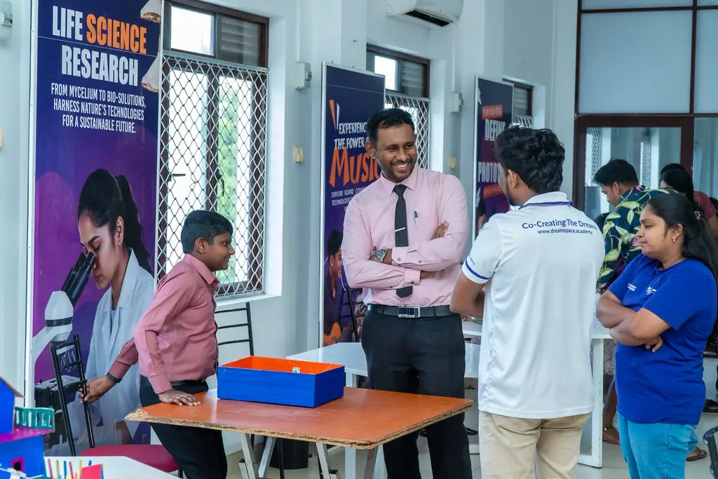 Maker Exhibition and Certificate Ceremony, Batticaloa, 2025-11-09.