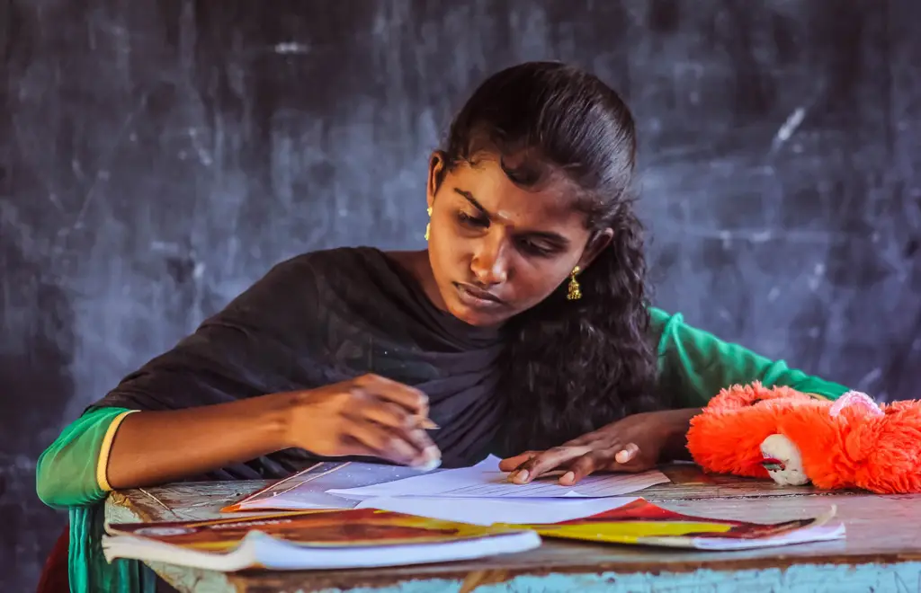 First logged delivery — Pullumalai school workshop, Pullumalai, Batticaloa, 2019-03-31.