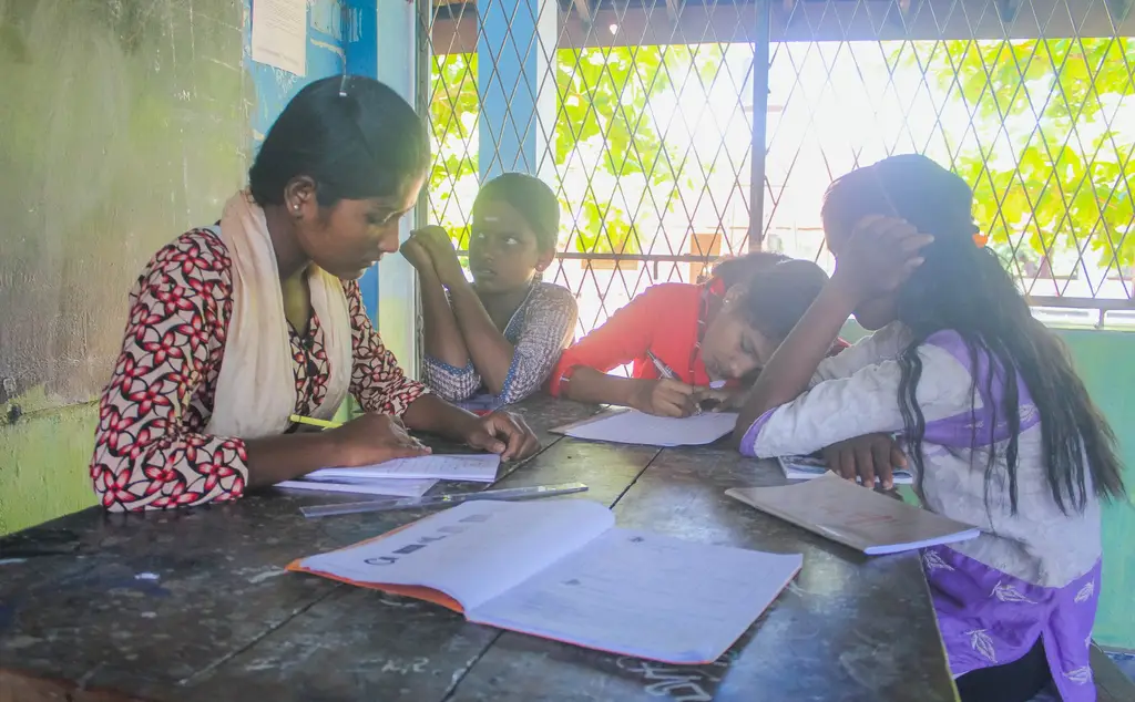 First logged delivery — Pullumalai school workshop, Pullumalai, Batticaloa, 2019-03-31.