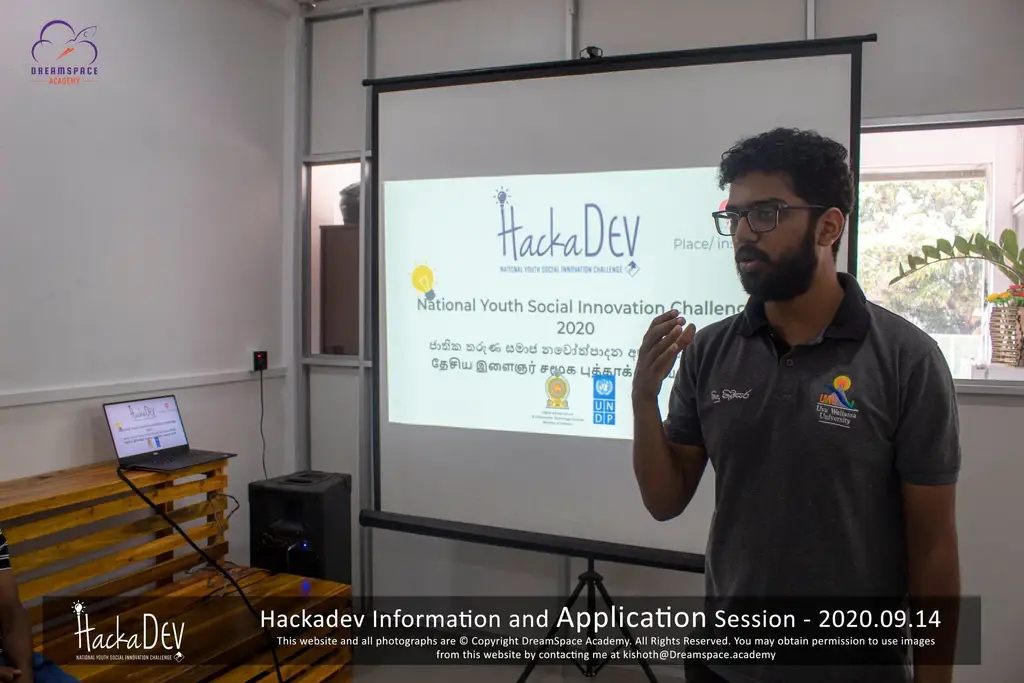 HackaDev information and application session, Batticaloa, 2020-09-14.