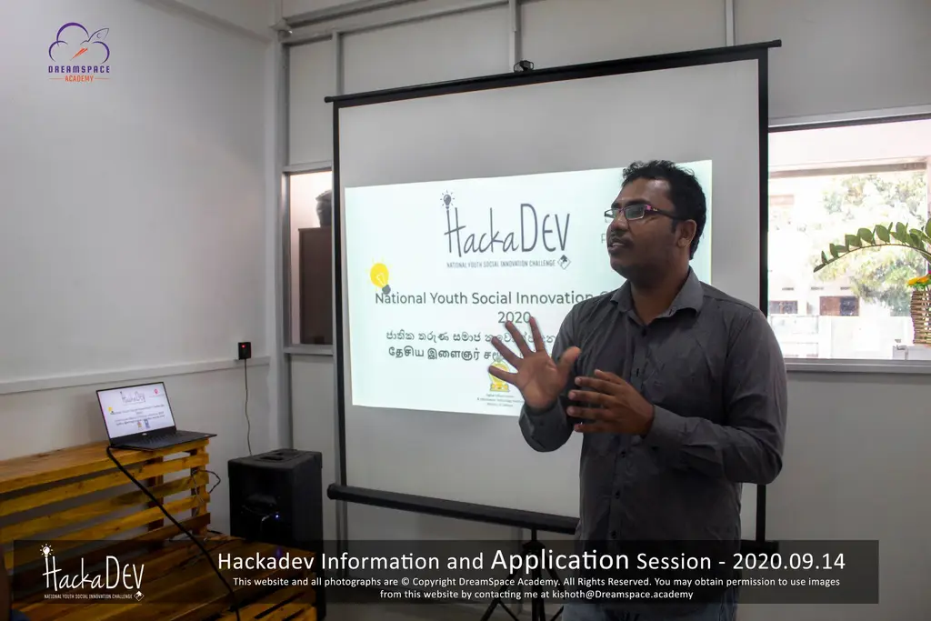 HackaDev information and application session, Batticaloa, 2020-09-14.