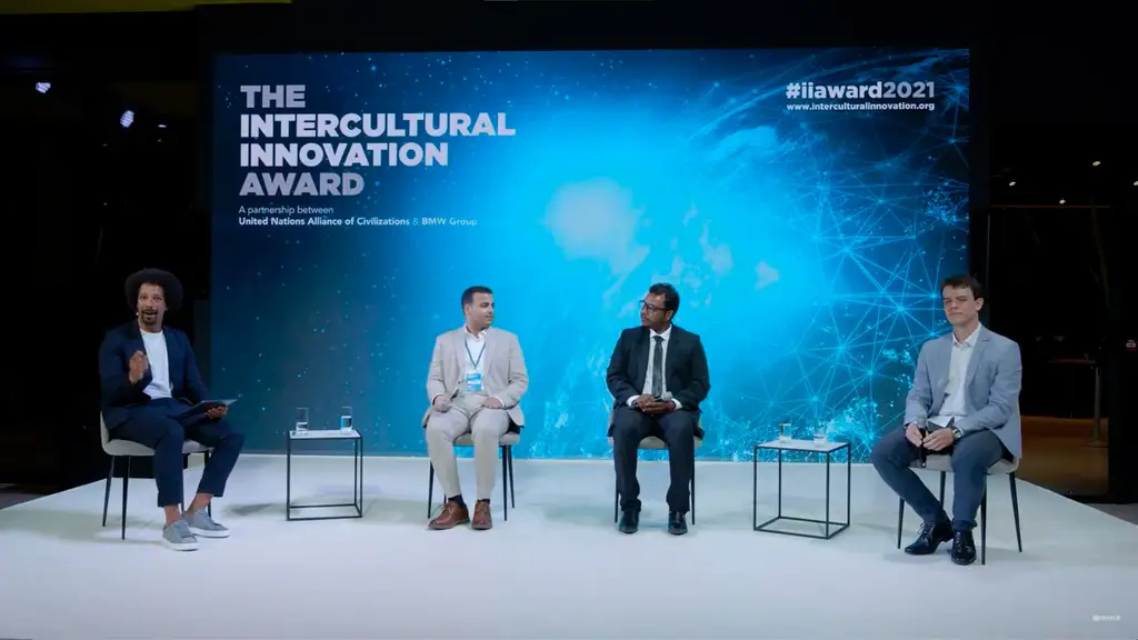 Intercultural Innovation Award — Smart Advocates, International, 2021-11-24.
