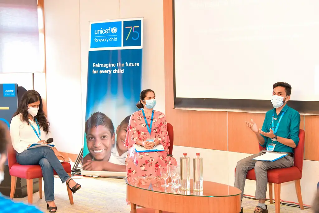 A candidate on the UNICEF panel, Sri Lanka, 2021-12-13.