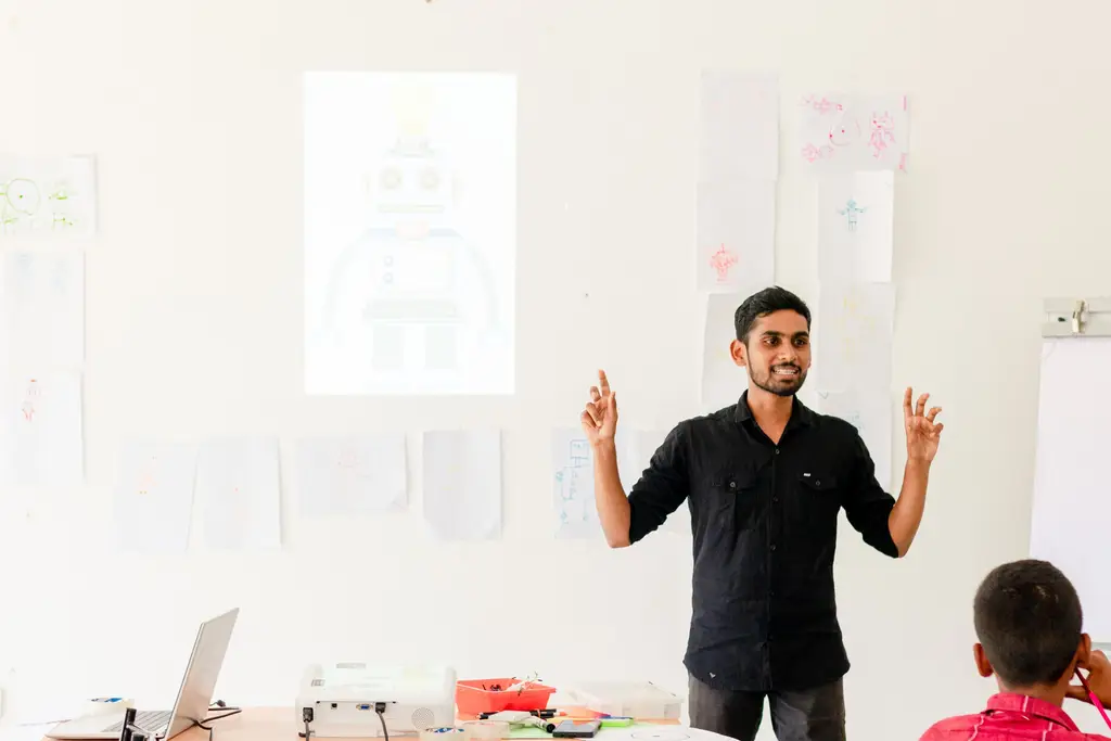 Kids' robotics — building automated railways, Batticaloa, 2023-08-20.