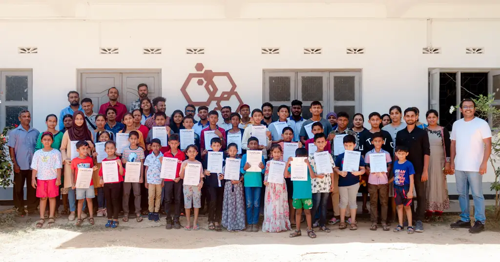 Kids' robotics — building automated railways, Batticaloa, 2023-08-20.