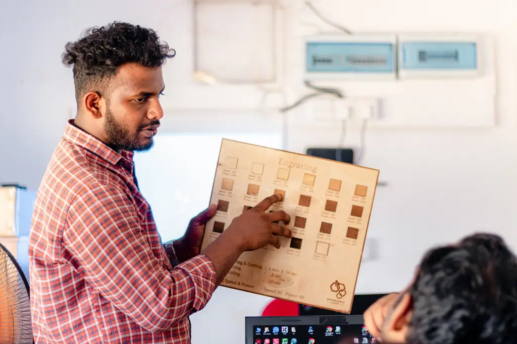 Laser engraver workshop, Batticaloa, 2023-09-09.