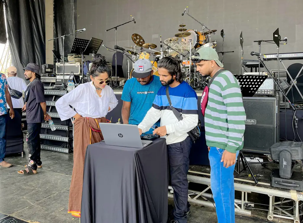 Yaazh Gaanam — opening a concert in Jaffna, Jaffna, 2023-10-21.